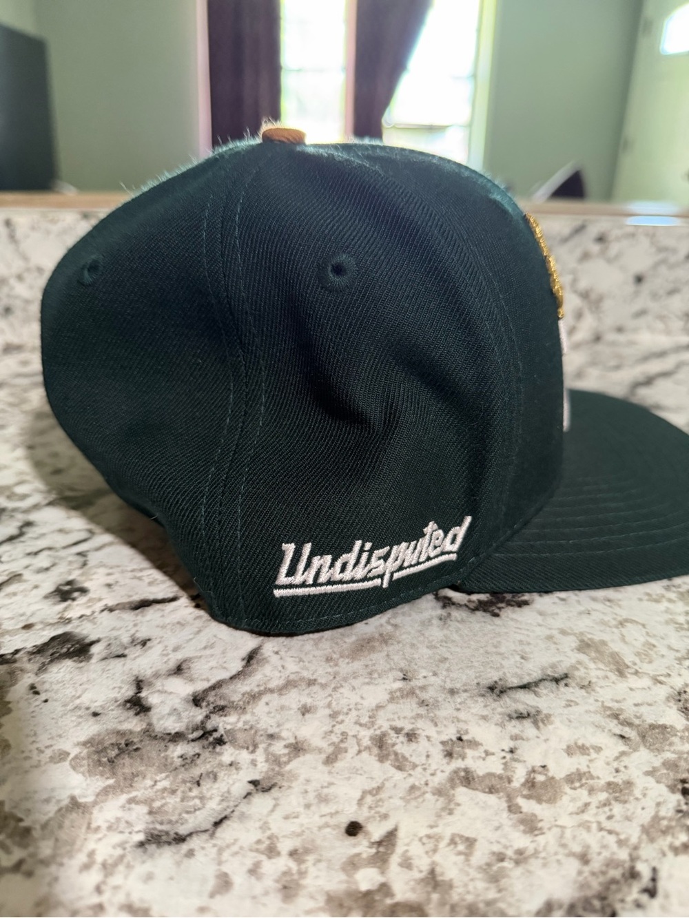 Canelo Alvarez crowned forest green snapback - Picture 3 of 6